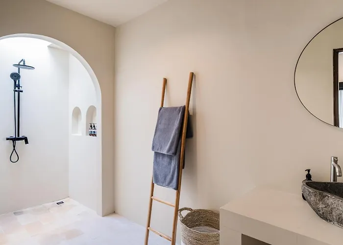 2Br Pool | Free Gym & Sauna By Bali Social Club 别墅 *